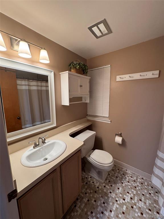 24600 Olde Orchard Street, Novi, MI — Photo 20