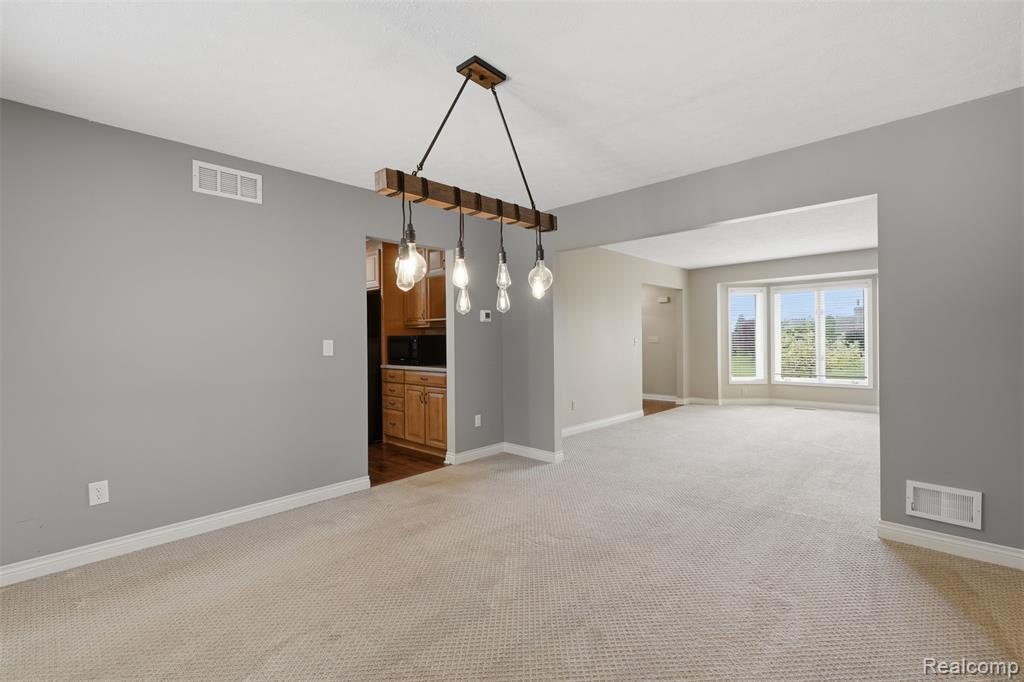 5336 Urbana Drive, Brighton, MI 48116 — Photo 7