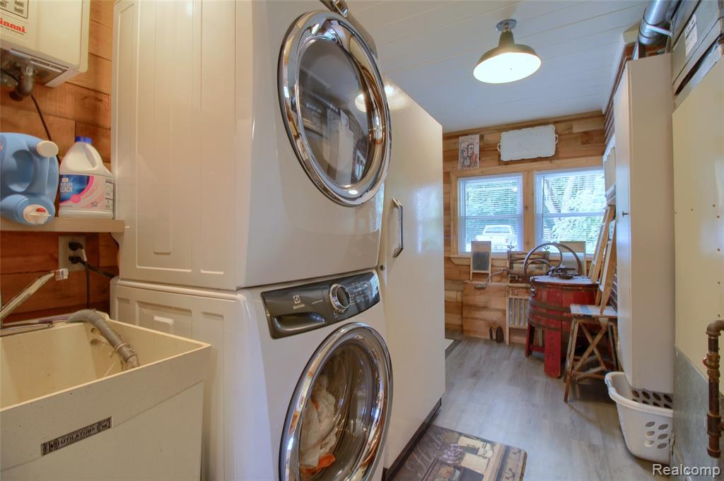 10784 Exeter Road, Carleton, MI 48117 — Photo 17