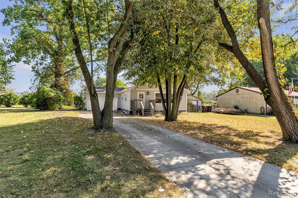4419 Grace Avenue, Wayne, MI 48184 — Photo 34
