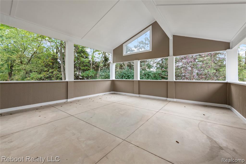 5322 Clintonville Road, Clarkston, MI — Photo 8