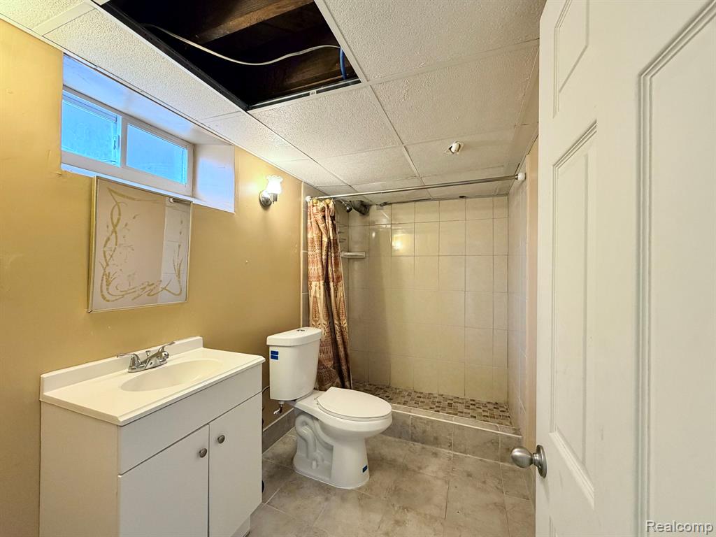 6120 MIDDLESEX Street, Dearborn, MI 48126 — Photo 30