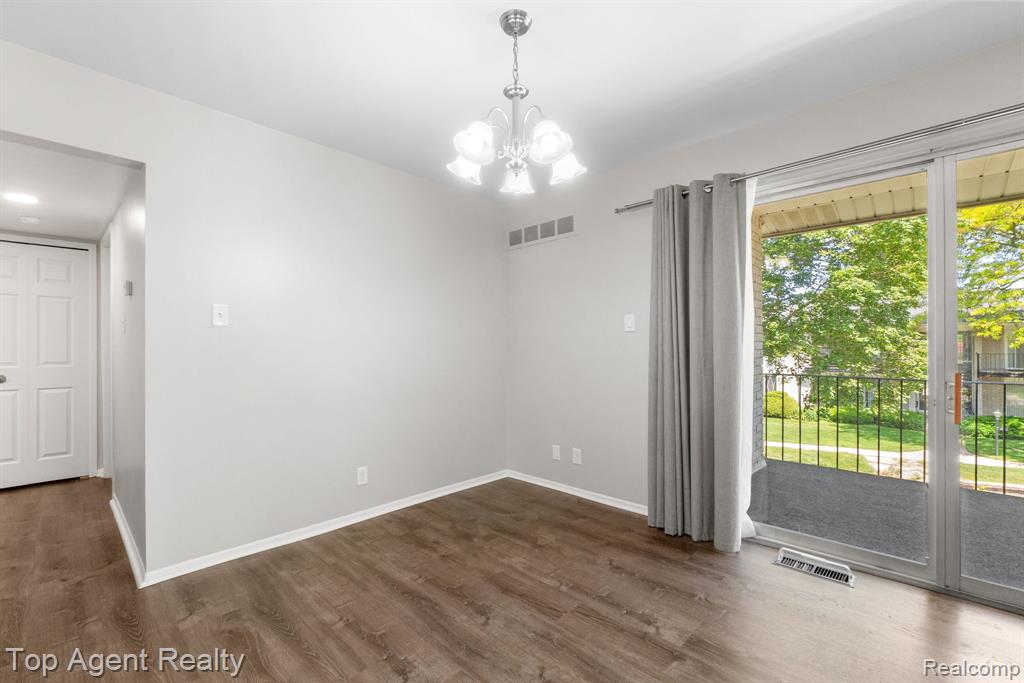 8657 Kennedy Circle, Warren, MI 48093 — Photo 12