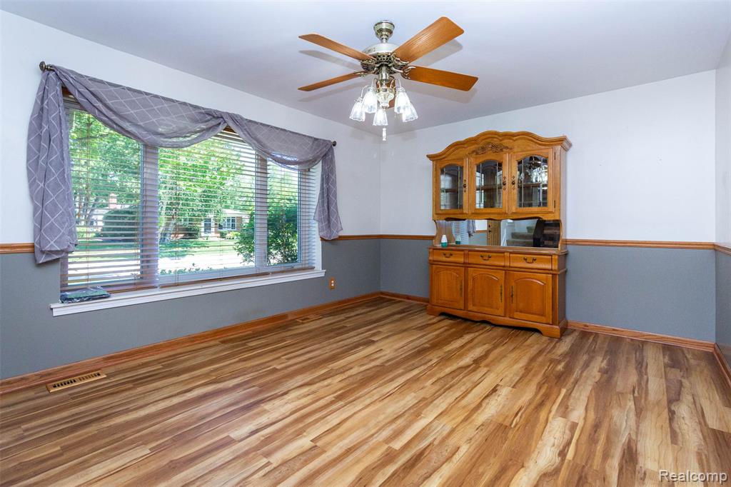 919 Elmsford Drive, Clawson, MI — Photo 7