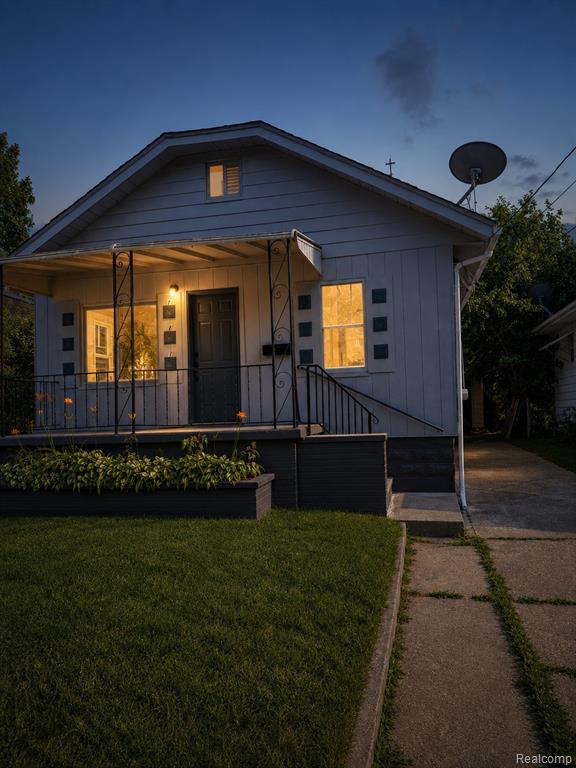 741 Freeman Avenue, Flint, MI 48507
