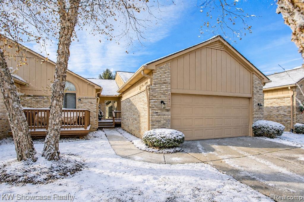 21971 Lancrest Court, 293, Farmington Hills, MI 48335 — Photo 2
