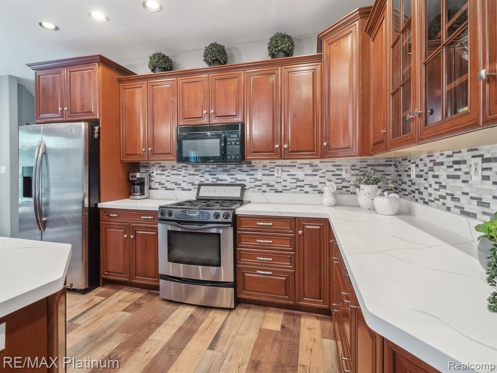 18364 WALNUT Lane, Gregory, MI 48137 — Photo 11