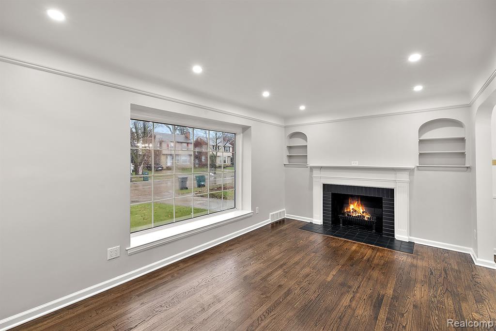 925 N MELBORN Street, Dearborn, MI 48128 — Photo 5