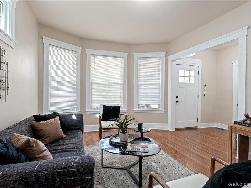 4498 Fischer Street, Detroit, MI 48214 — Photo 7