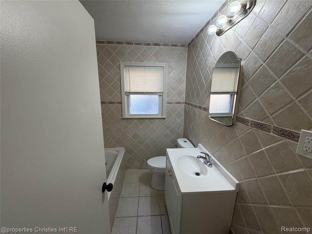 4645 Courville Street, Detroit, MI 48224 — Photo 9