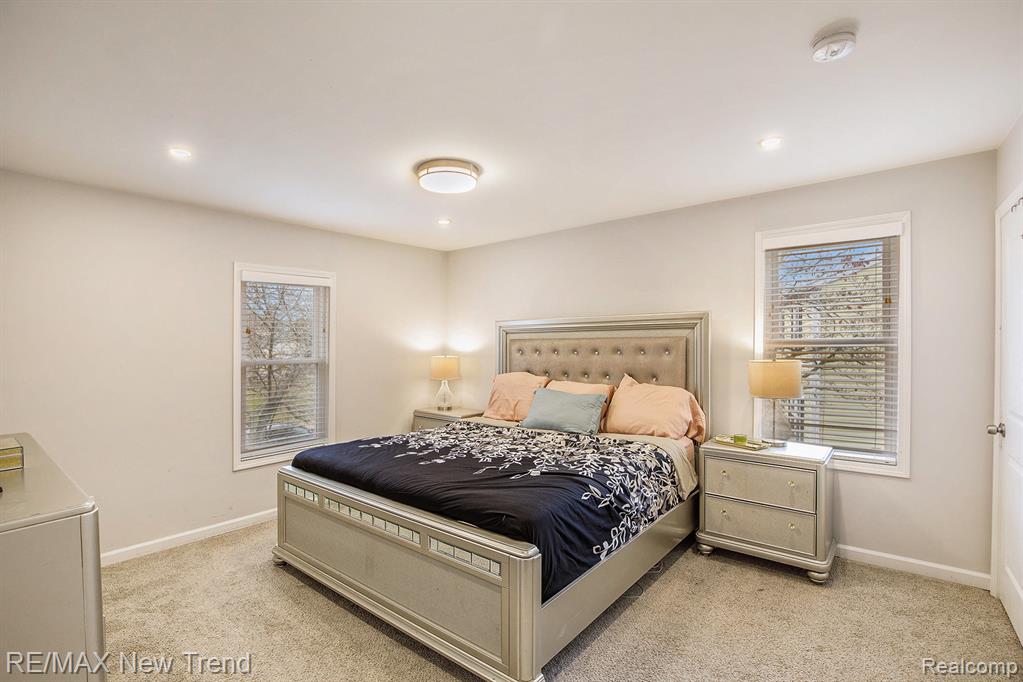 5748 Kingsfield Drive, West Bloomfield, MI — Photo 19