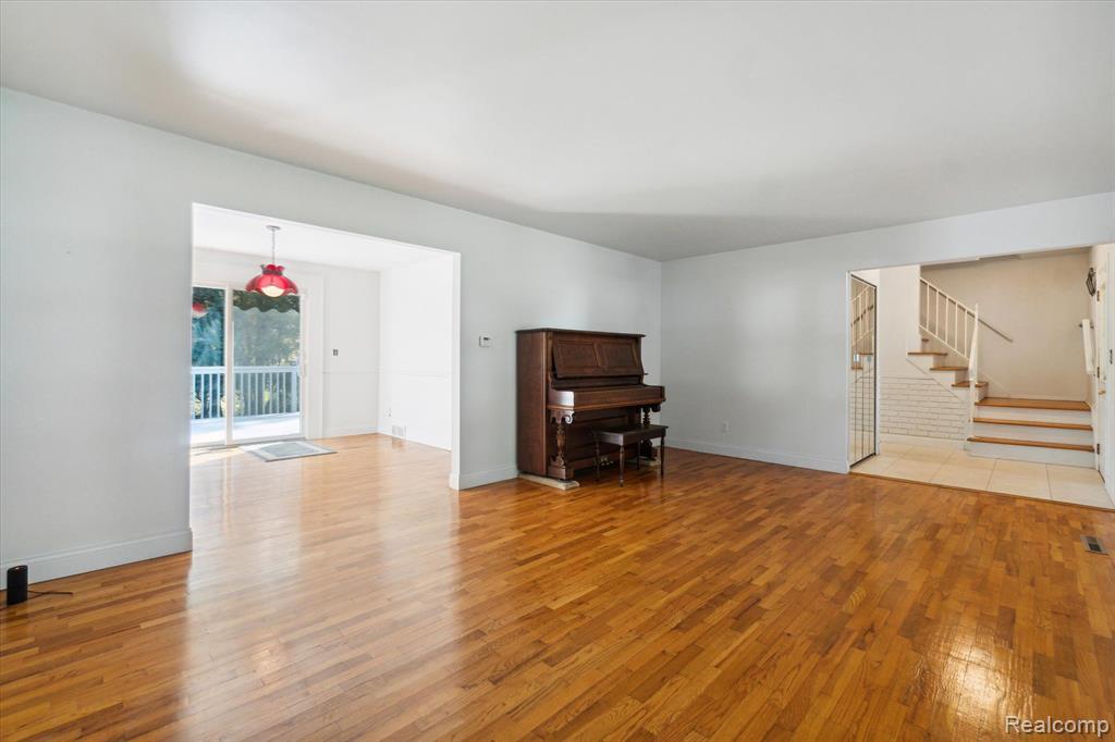 4269 POST Drive, Flint, MI 48532 — Photo 10