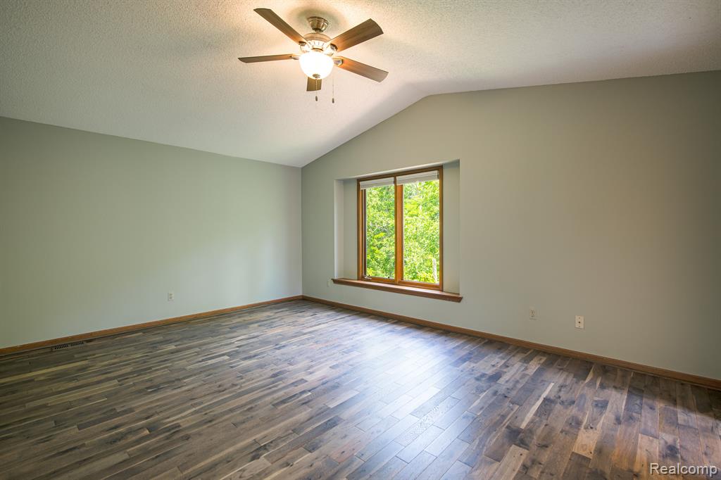22140 River Ridge Trail, Farmington Hills, MI 48335 — Photo 10