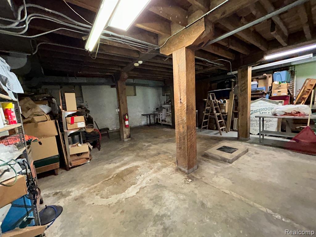 10470 N Rushton Road, South Lyon, MI 48178 — Photo 18