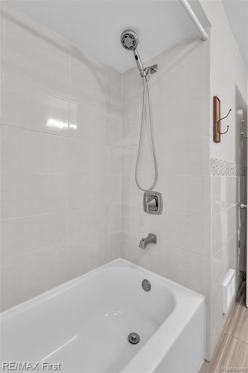 31923 Bella Vista Drive, Farmington, MI 48334 — Photo 18