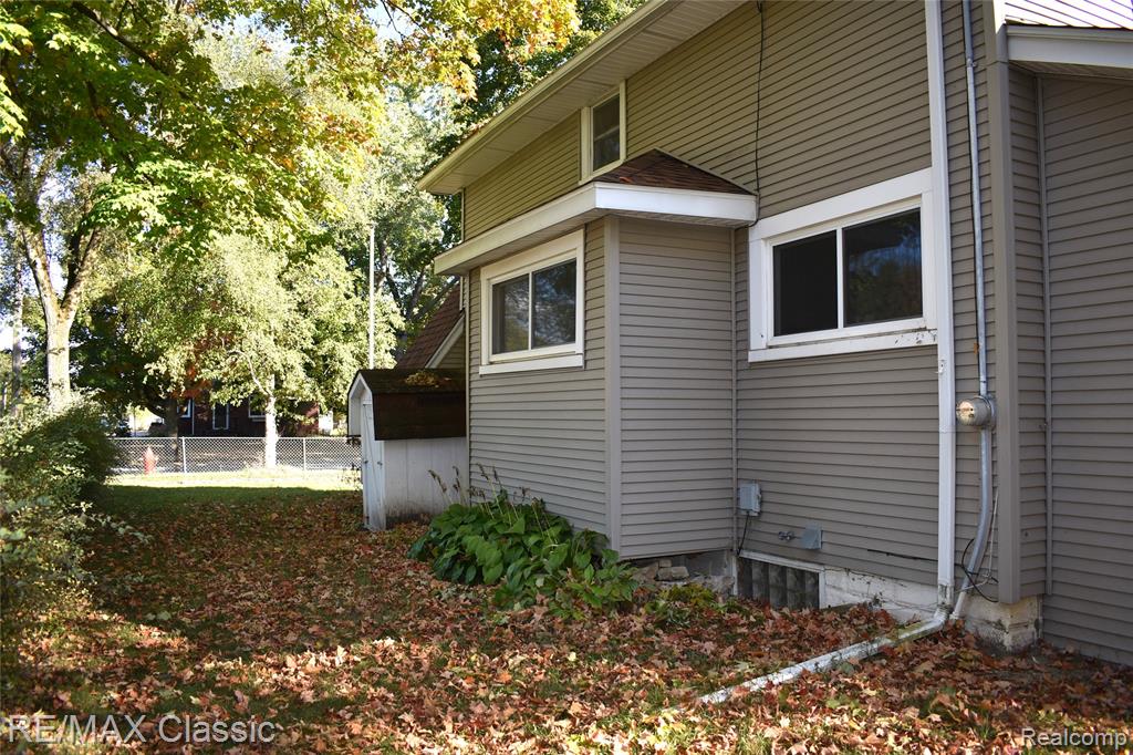 135 Park Avenue, Holly, MI 48442 — Photo 31