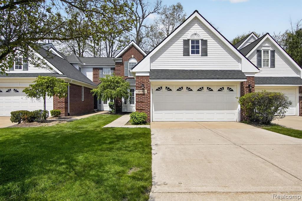 606 Shady Maple Drive, Wixom, MI 48393 — Photo 2