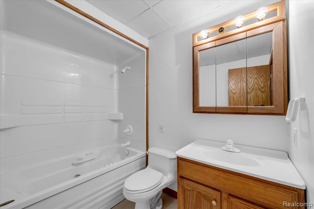 8808 Big Lake Road, Clarkston, MI — Photo 13