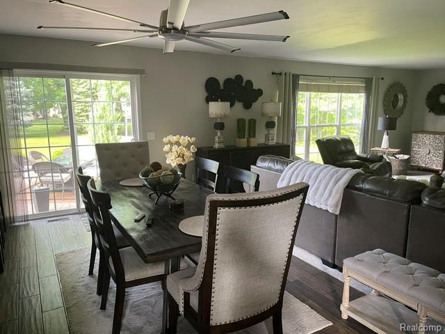 5827 Woodfield Parkway, Grand Blanc, MI 48439 — Photo 20