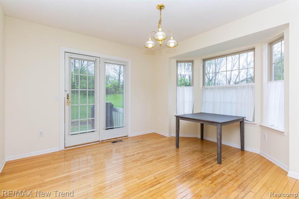 4905 RAVINE, Ann Arbor, MI 48105 — Photo 12