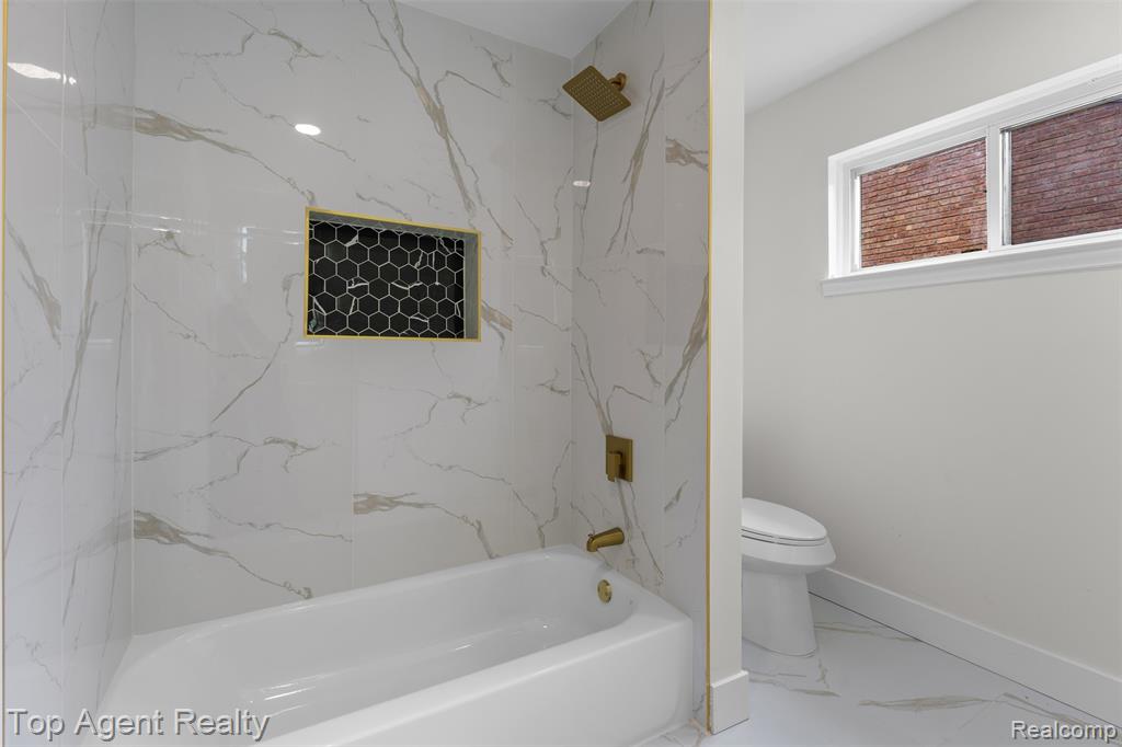 24300 Seneca Street, Oak Park, MI 48237 — Photo 23
