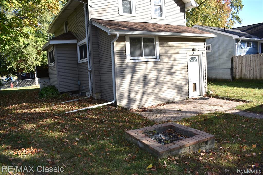 135 Park Avenue, Holly, MI 48442 — Photo 30