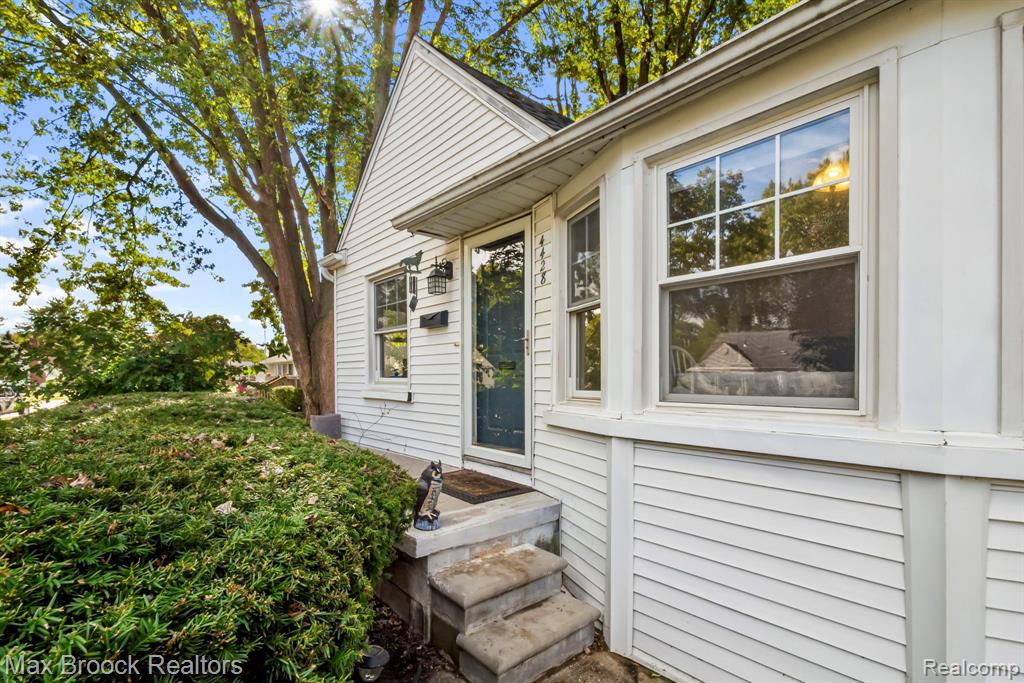 4428 Washington Street, Wayne, MI 48184 — Photo 5