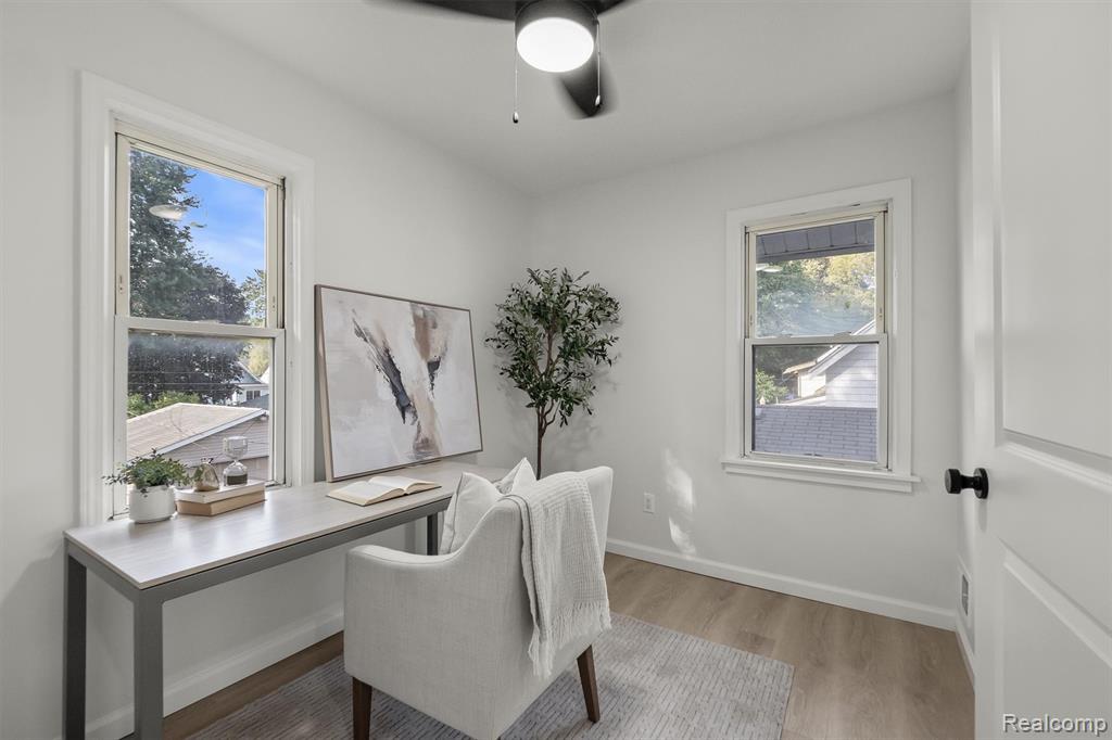 716 Hawthorn Avenue, Royal Oak, MI 48067 — Photo 16