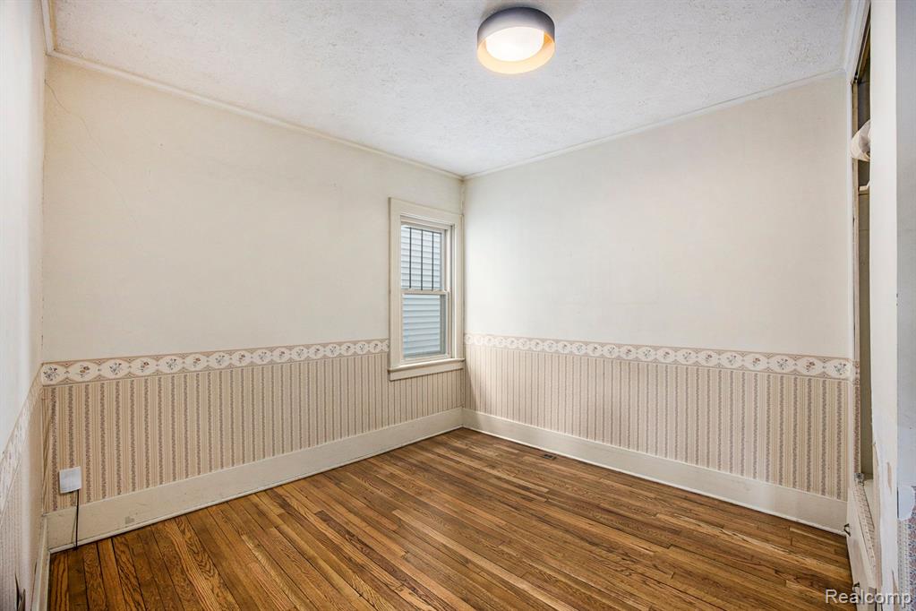 402 WAVERLEY Avenue, Royal Oak, MI 48067 — Photo 17
