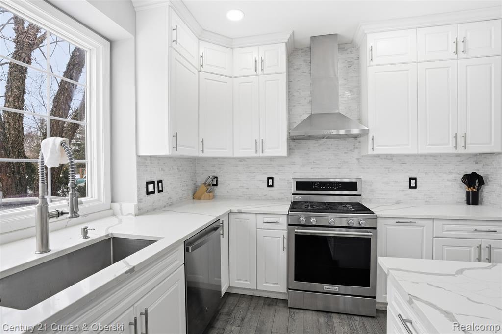 2043 Centennial Drive, Canton, MI 48187 — Photo 11
