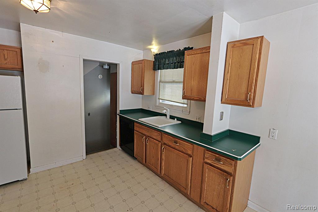 7281 PARKLAND, Redford, MI 48239 — Photo 16