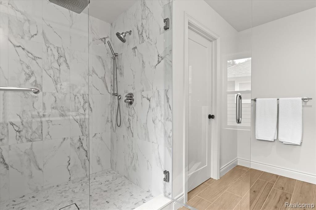 624 S Vermont Avenue, Royal Oak, MI 48067 — Photo 32