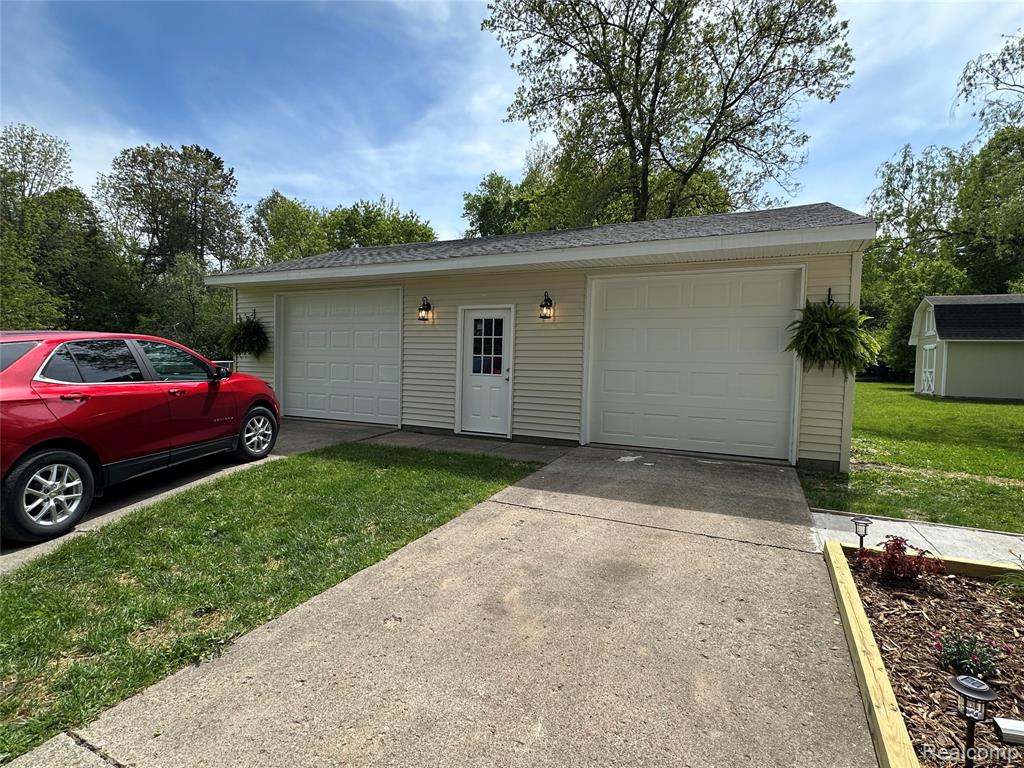 6161 River Road, Flushing, MI 48433 — Photo 10