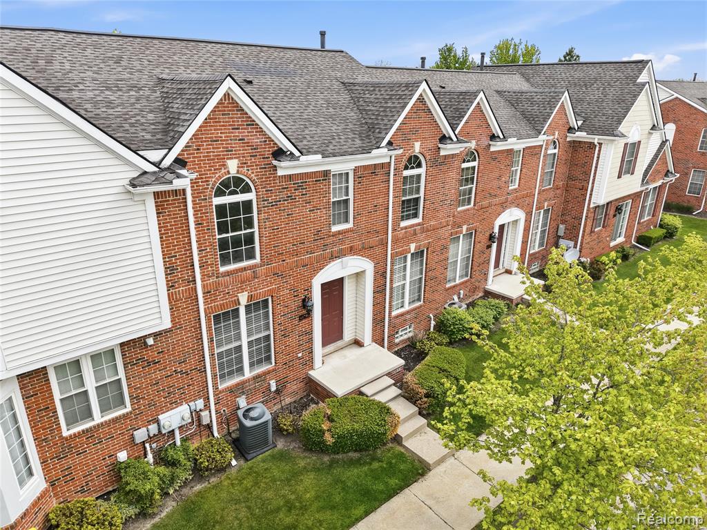 41782 Brownstone Drive, Novi, MI 48377 — Photo 42