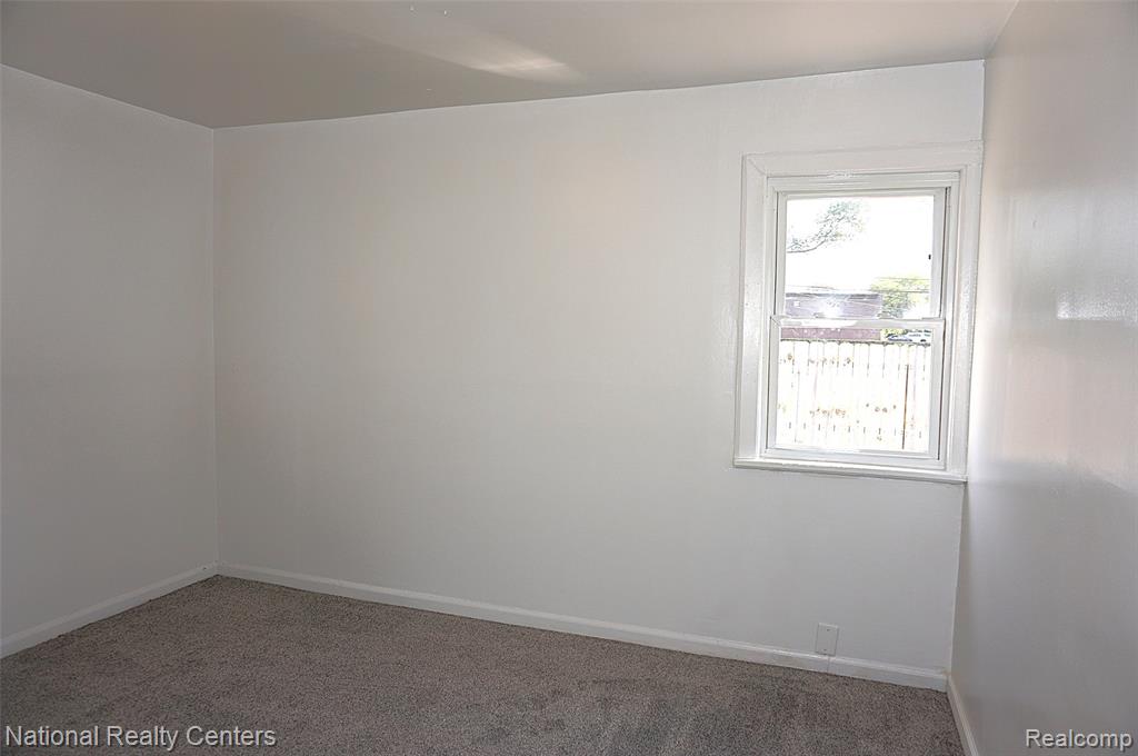 6917 McGuire Street, Taylor, MI 48180 — Photo 11