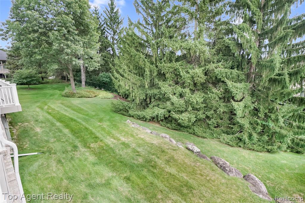 6369 Peach Tree Court, Rochester Hills, MI 48306 — Photo 55