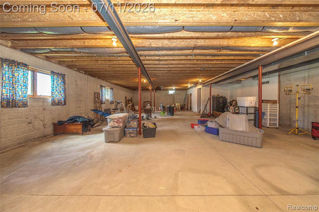 7893 Lantern Drive, Almont, MI 48003 — Photo 68