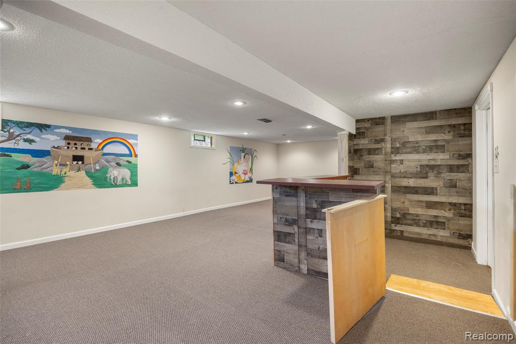 52909 10 Mile Road, South Lyon, MI 48178 — Photo 25