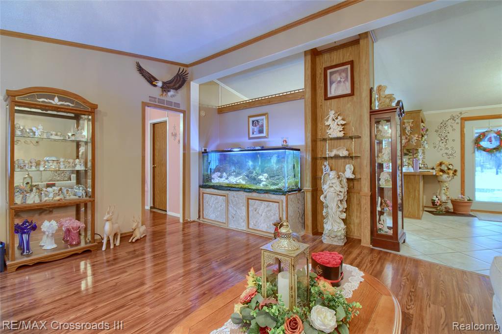 48620 Wear Road Road, Belleville, MI 48111 — Photo 4