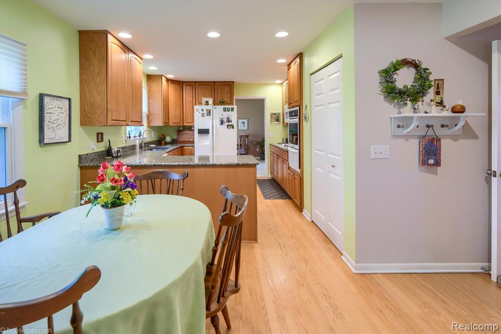 2676 Porcupine Trail, Lapeer, MI 48446 — Photo 20