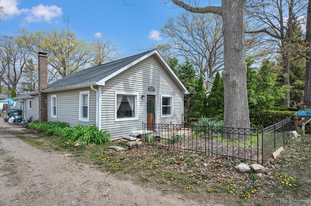 4918 Lewis Avenue, Otter Lake, MI 48464 — front exterior
