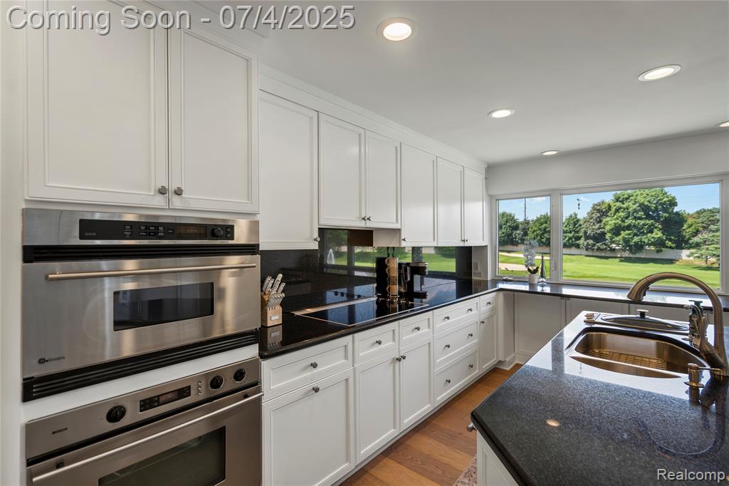 938 Brookwood Lane E, Rochester, MI 48309 — Photo 5