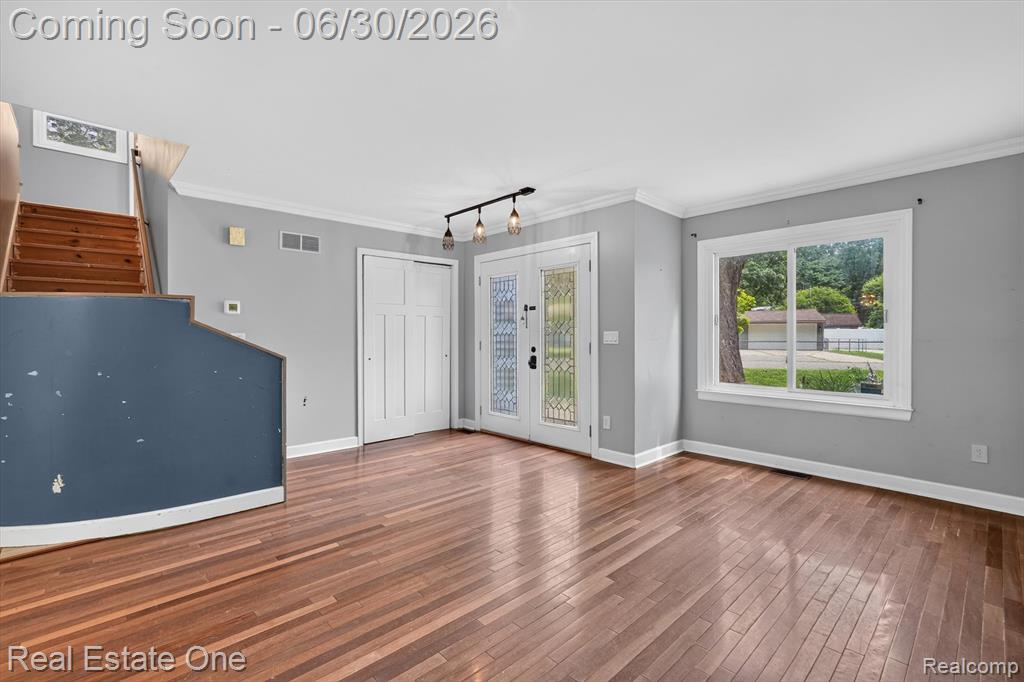904 N Park Street, Highland, MI 48356 — Photo 8