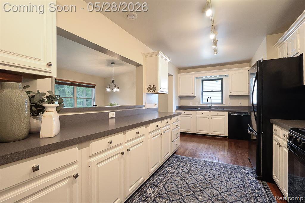 2855 Reflection Avenue, Waterford, MI 48328 — Photo 2
