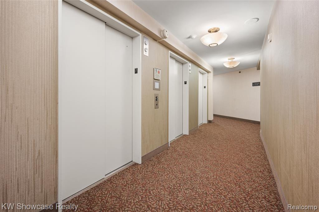5000 Town Center Center, 703, Southfield, MI 48075 — Photo 30