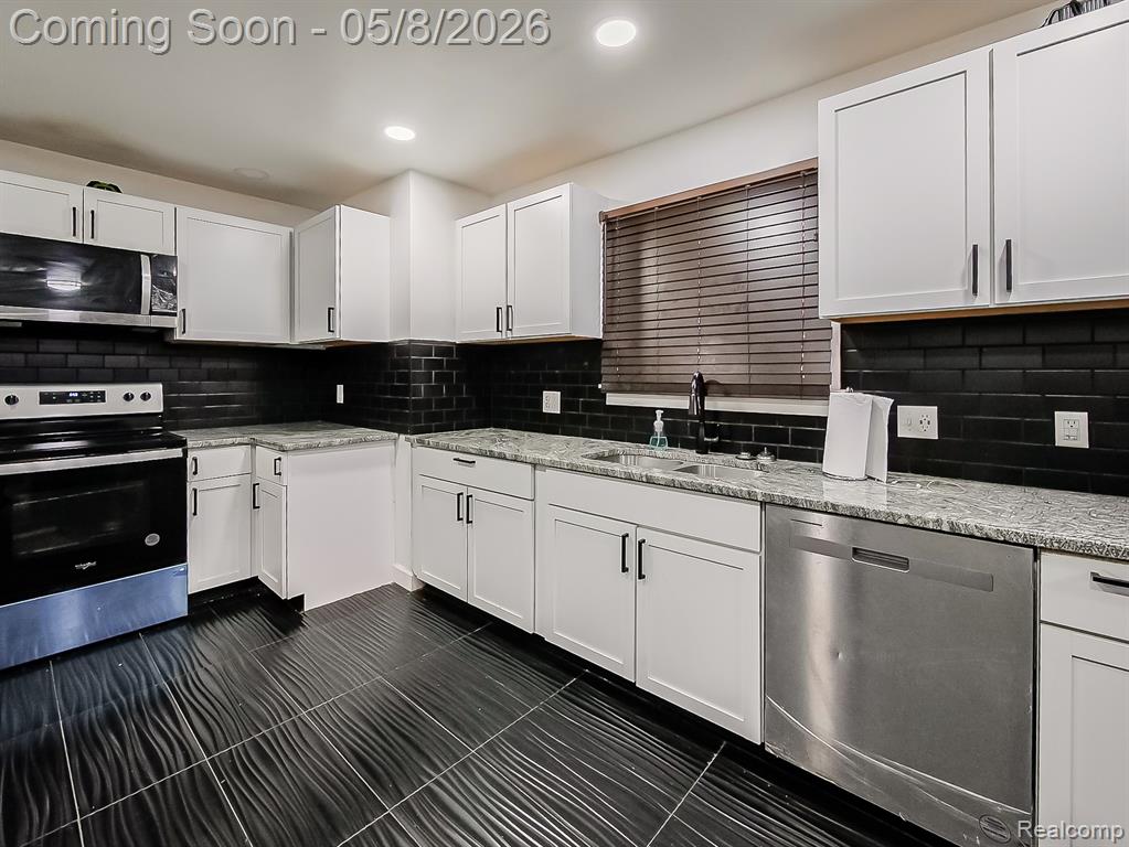 16207 Harlow Street, Detroit, MI 48235 — Photo 6