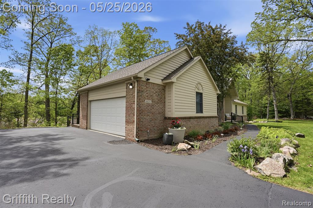 10232 Spencer Road, Brighton, MI 48114 — Photo 40