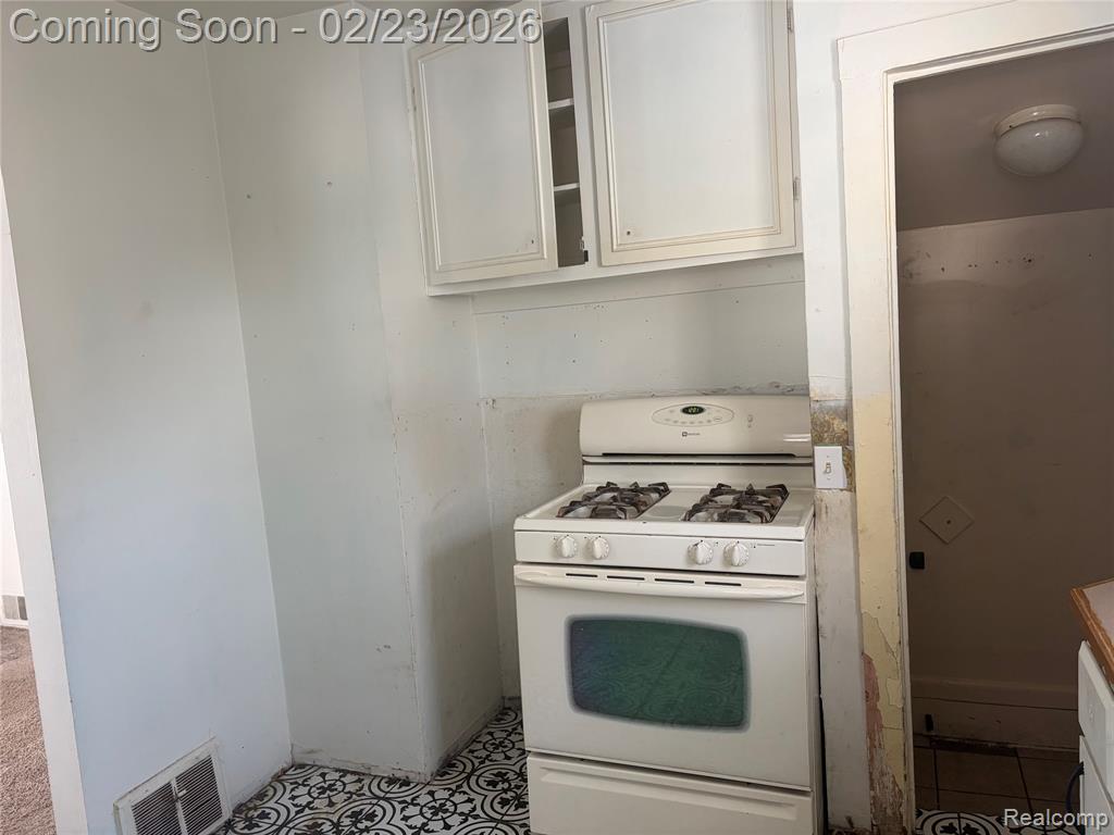 95 W Beverly Avenue, Pontiac, MI 48340 — Photo 5
