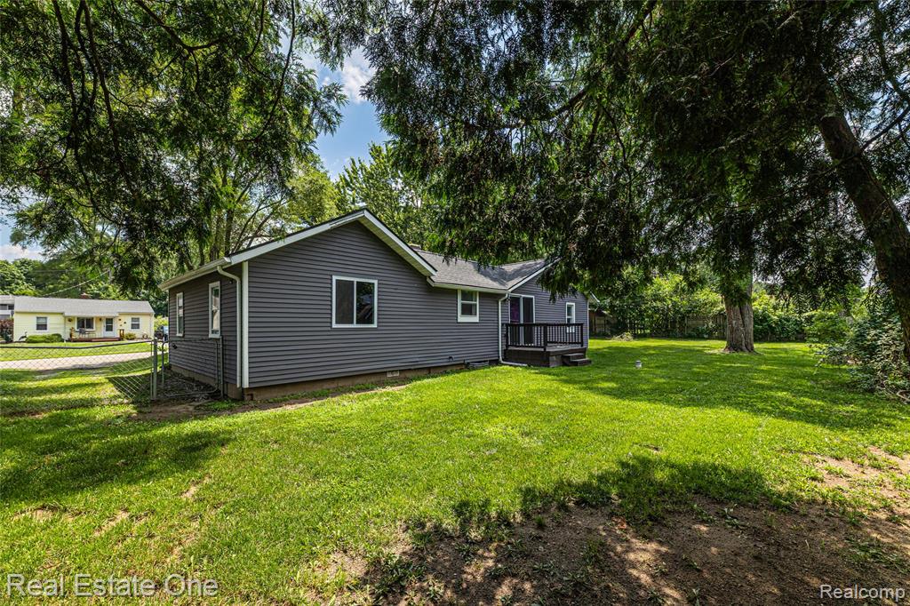 708 Birmingham Street, Lake Orion, MI 48362 — Photo 27