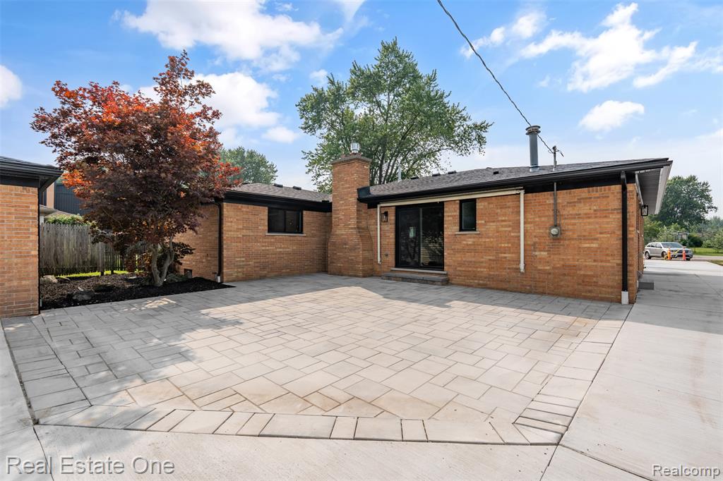 47900 Jefferson Avenue, Chesterfield, MI 48047 — Photo 32